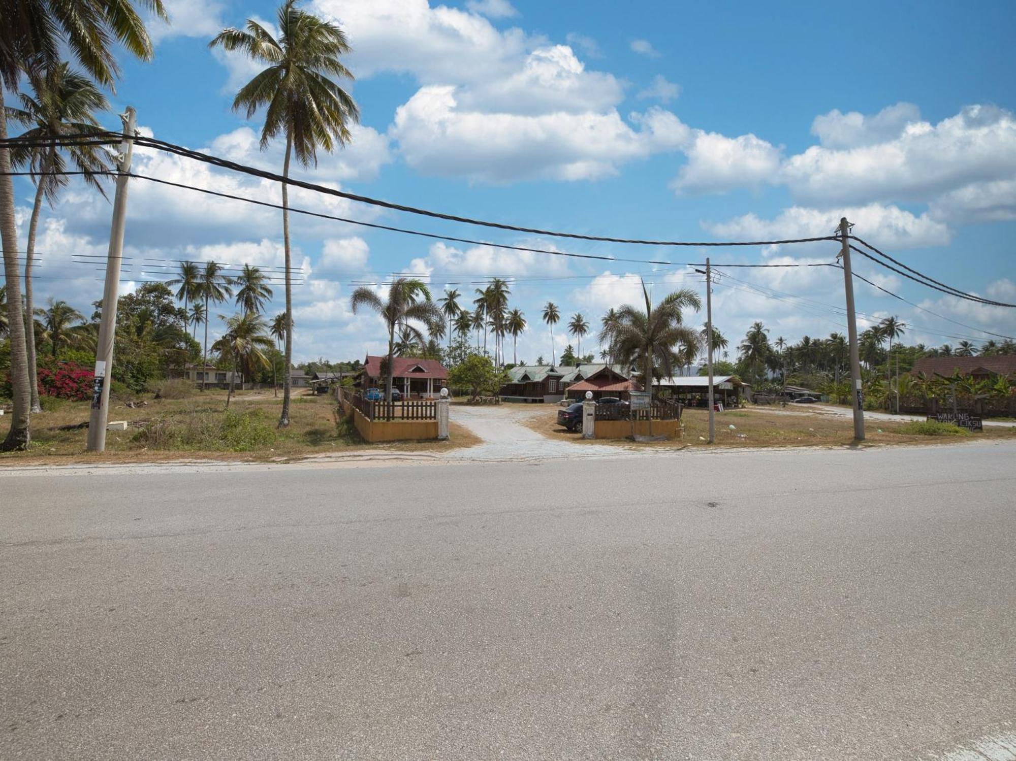 Chalet Teratak SamuderaKita Kampong Gong Badak Bagian luar foto
