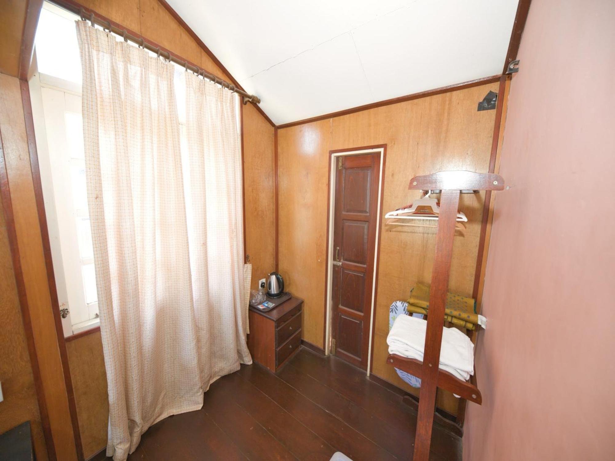 Chalet Teratak SamuderaKita Kampong Gong Badak Bagian luar foto