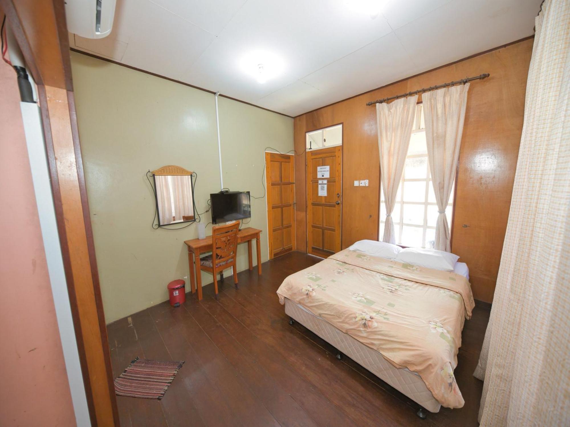 Chalet Teratak SamuderaKita Kampong Gong Badak Bagian luar foto